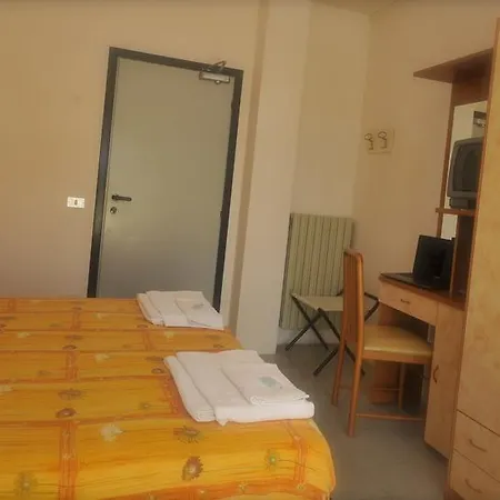 Real Hotell 3*